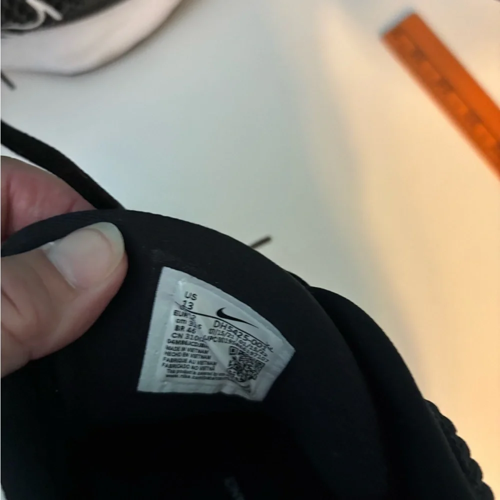 Nike dynamic athletic